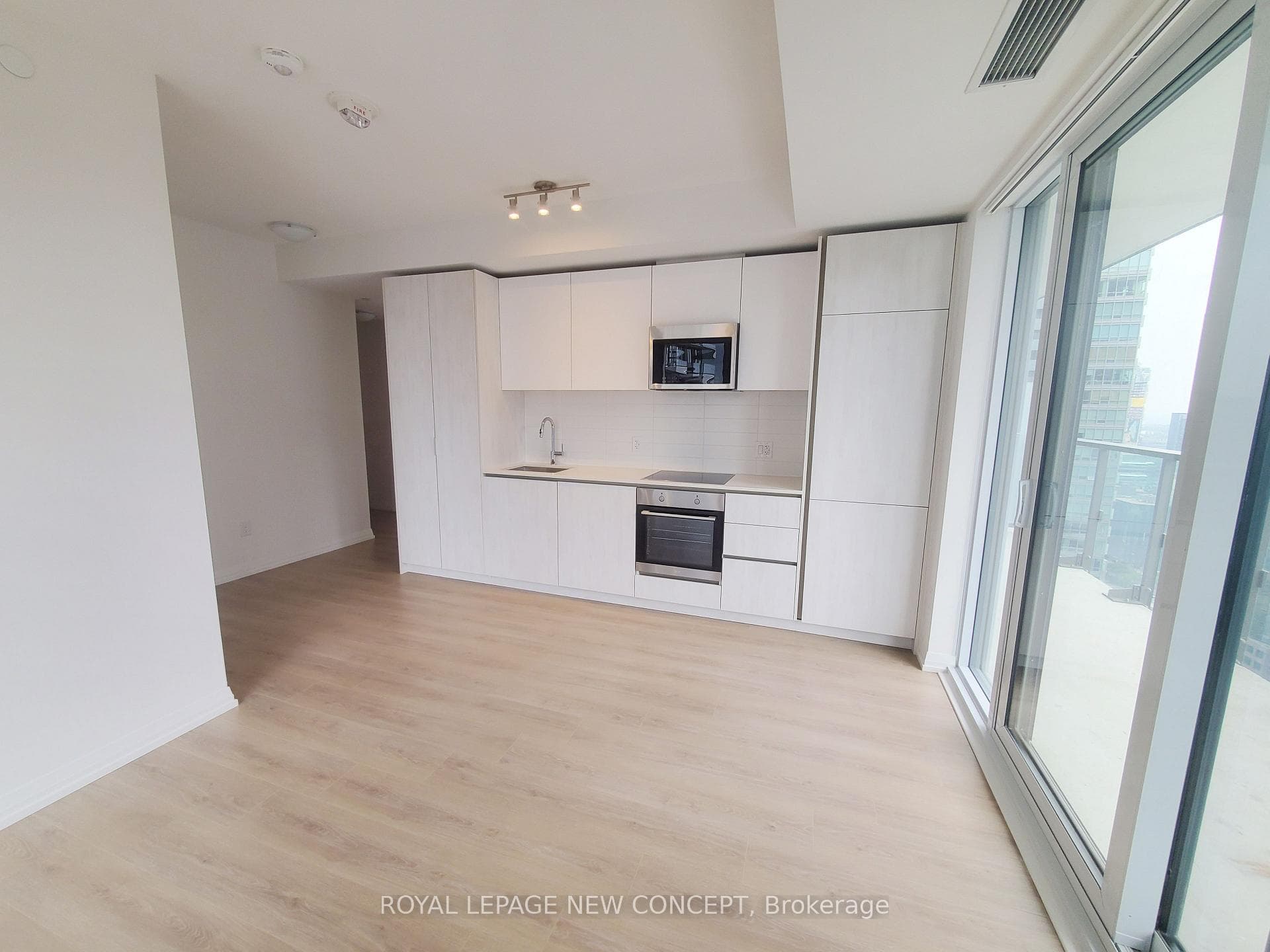 8 Widmer Street Unit 4112 photo 11