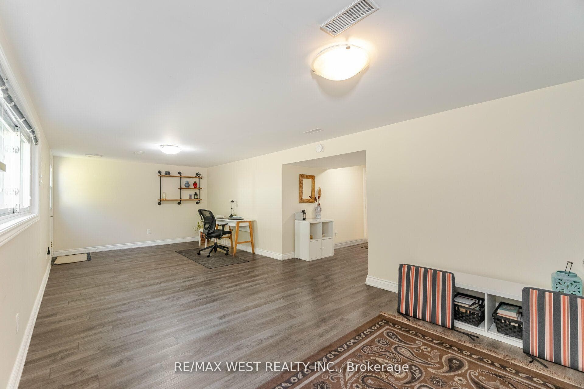 69 Keewatin St S N/A photo 26