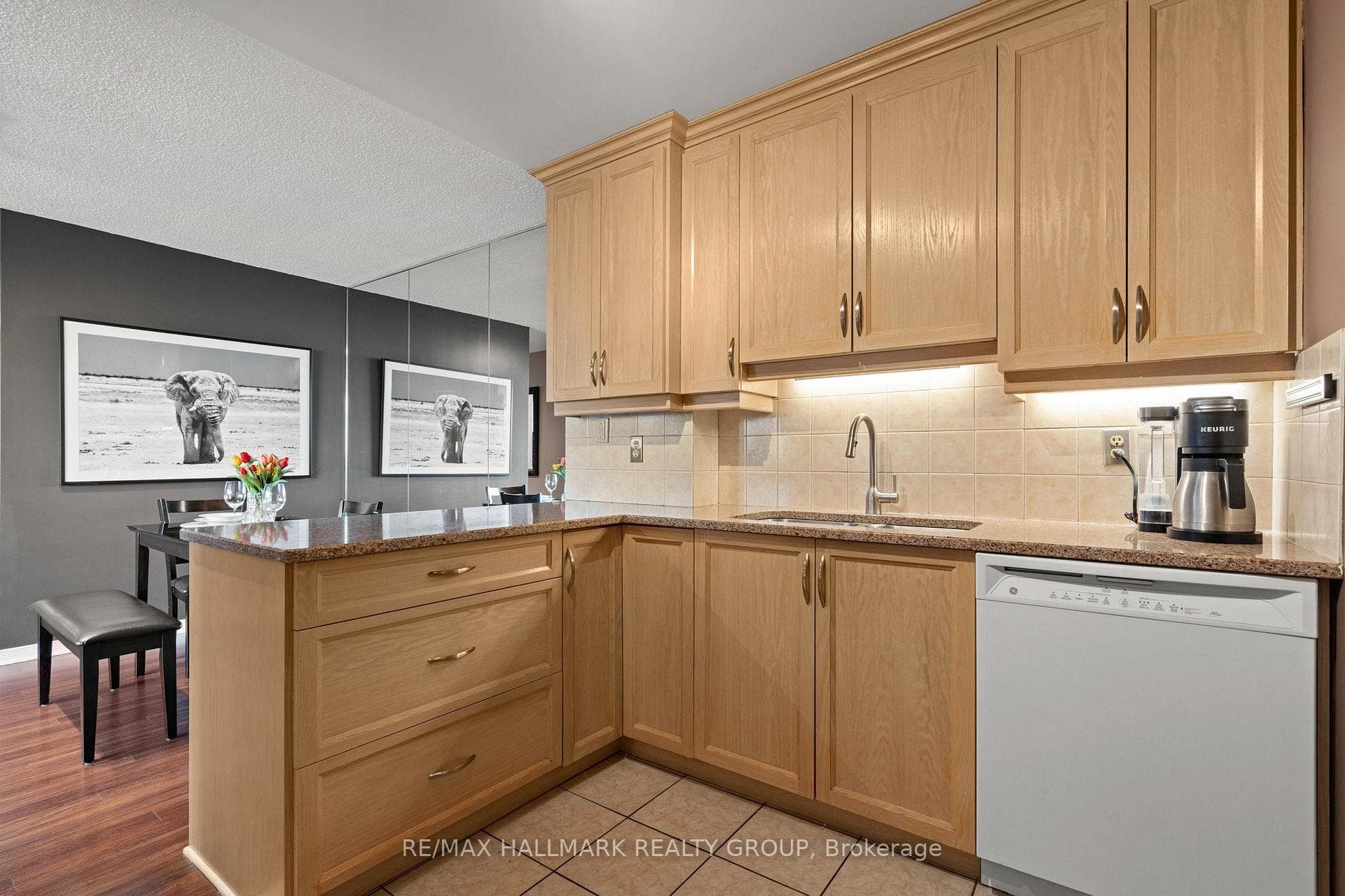 500 Laurier Avenue Unit 2301 photo 11