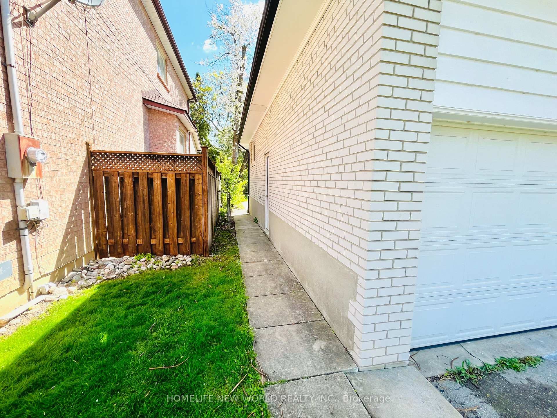 127 Highgate Avenue Unit GROUND photo 3