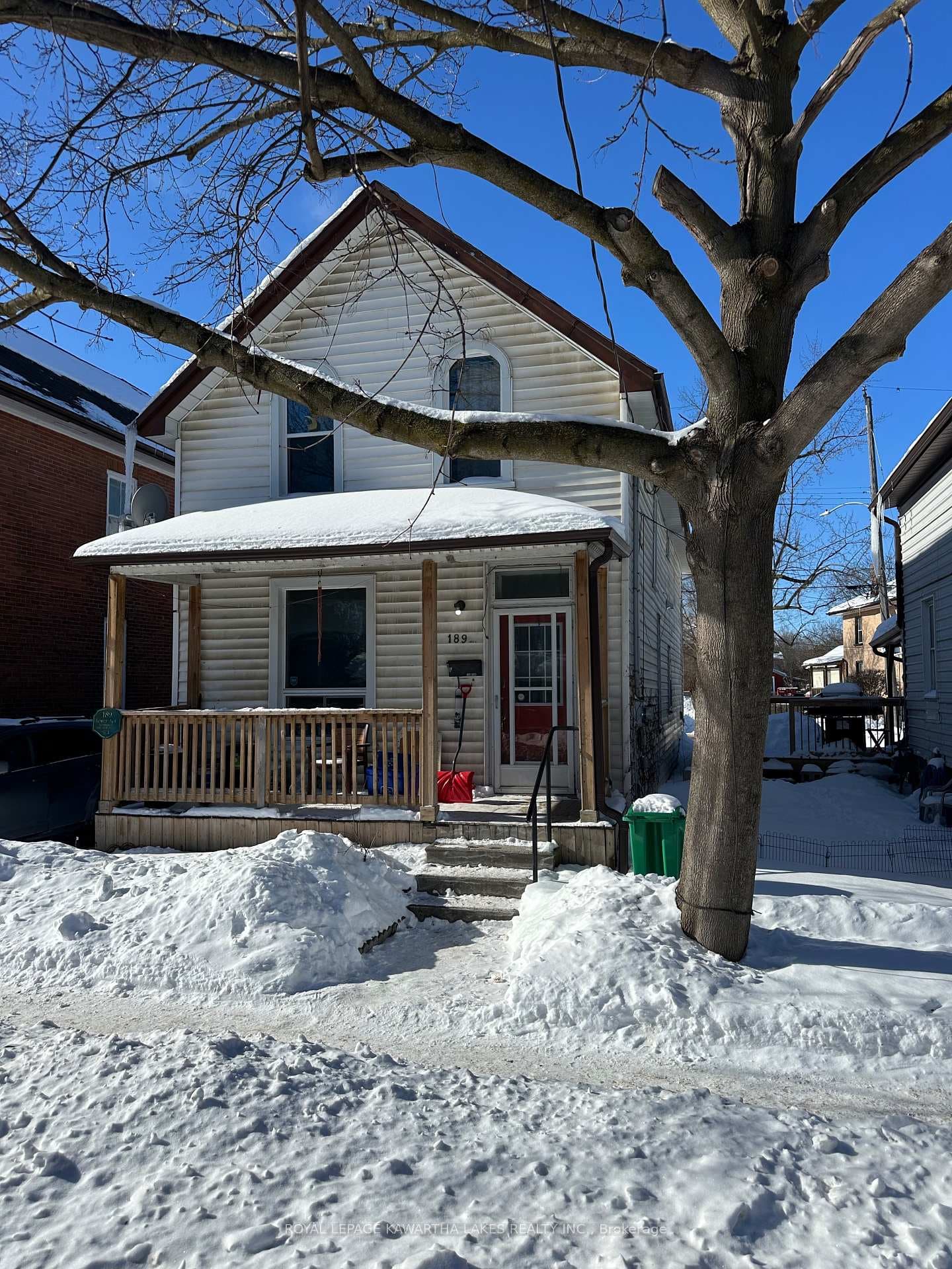 189 Park Street photo 3