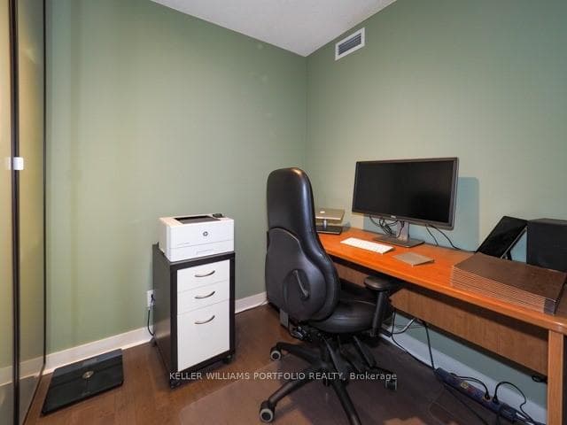 81 Navy Wharf Court Unit 912 photo 8
