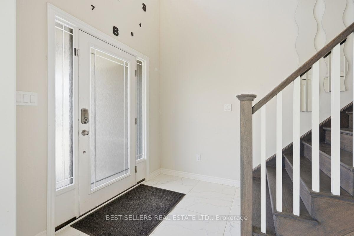 22 Weir Crescent photo 7