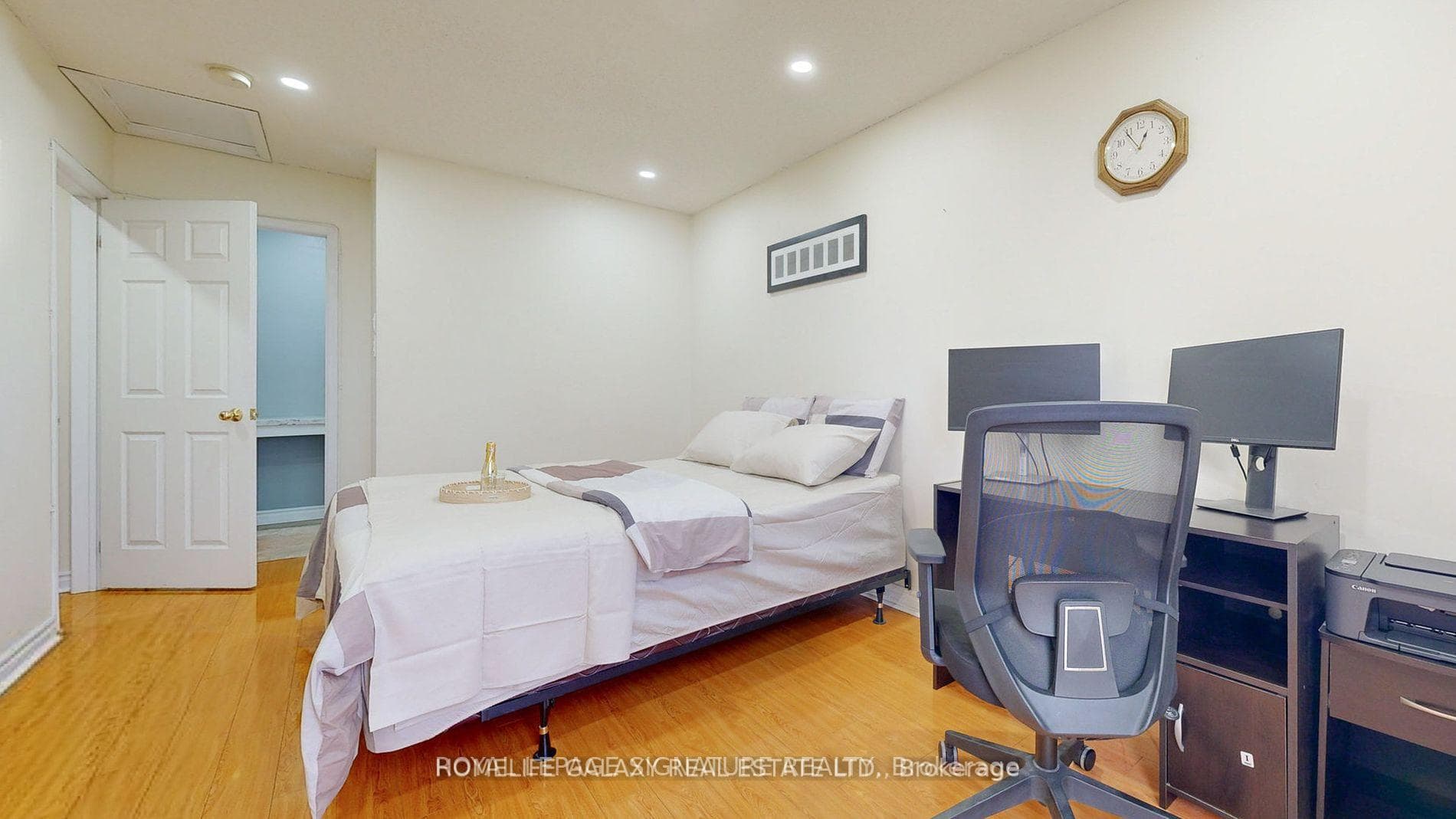 1623 Pickering Parkway Unit 10 photo 16