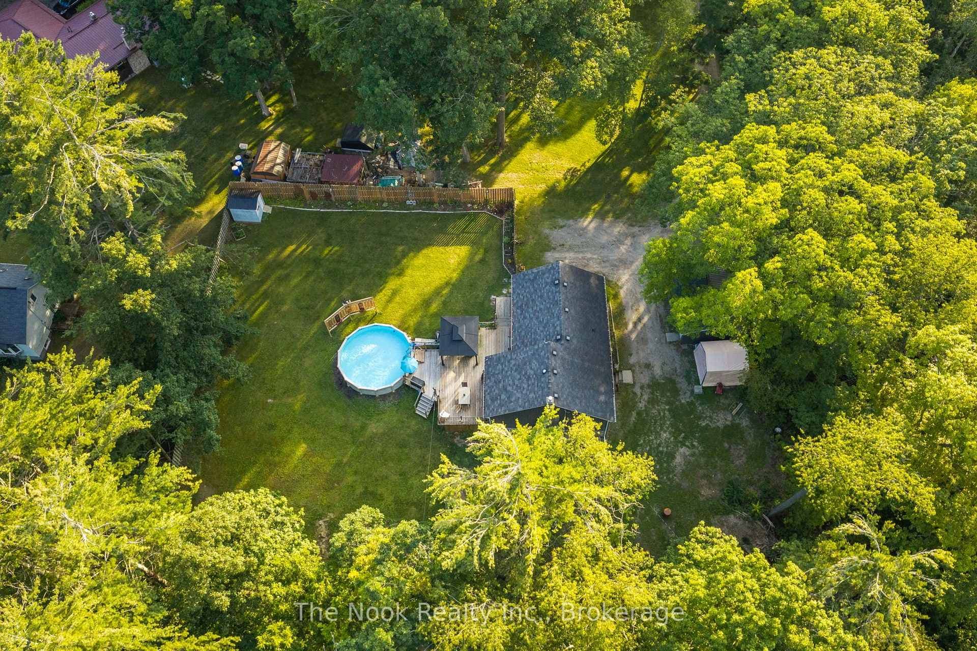 5203 Valleyview Crescent photo 41