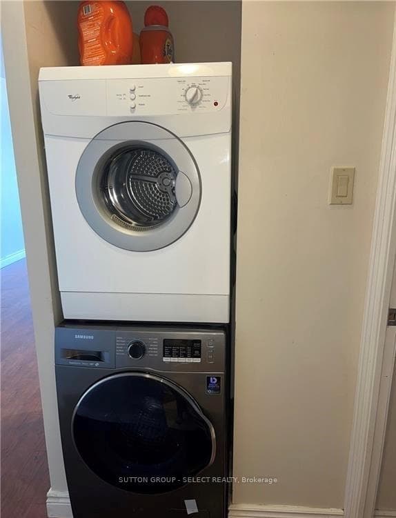 695 RICHMOND Street Unit 1605 photo 17