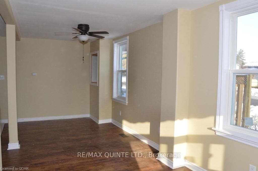 82 Moira Street Unit A photo 37