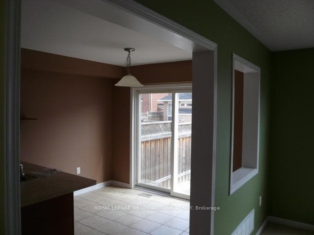 1062 Wickson Way photo 6