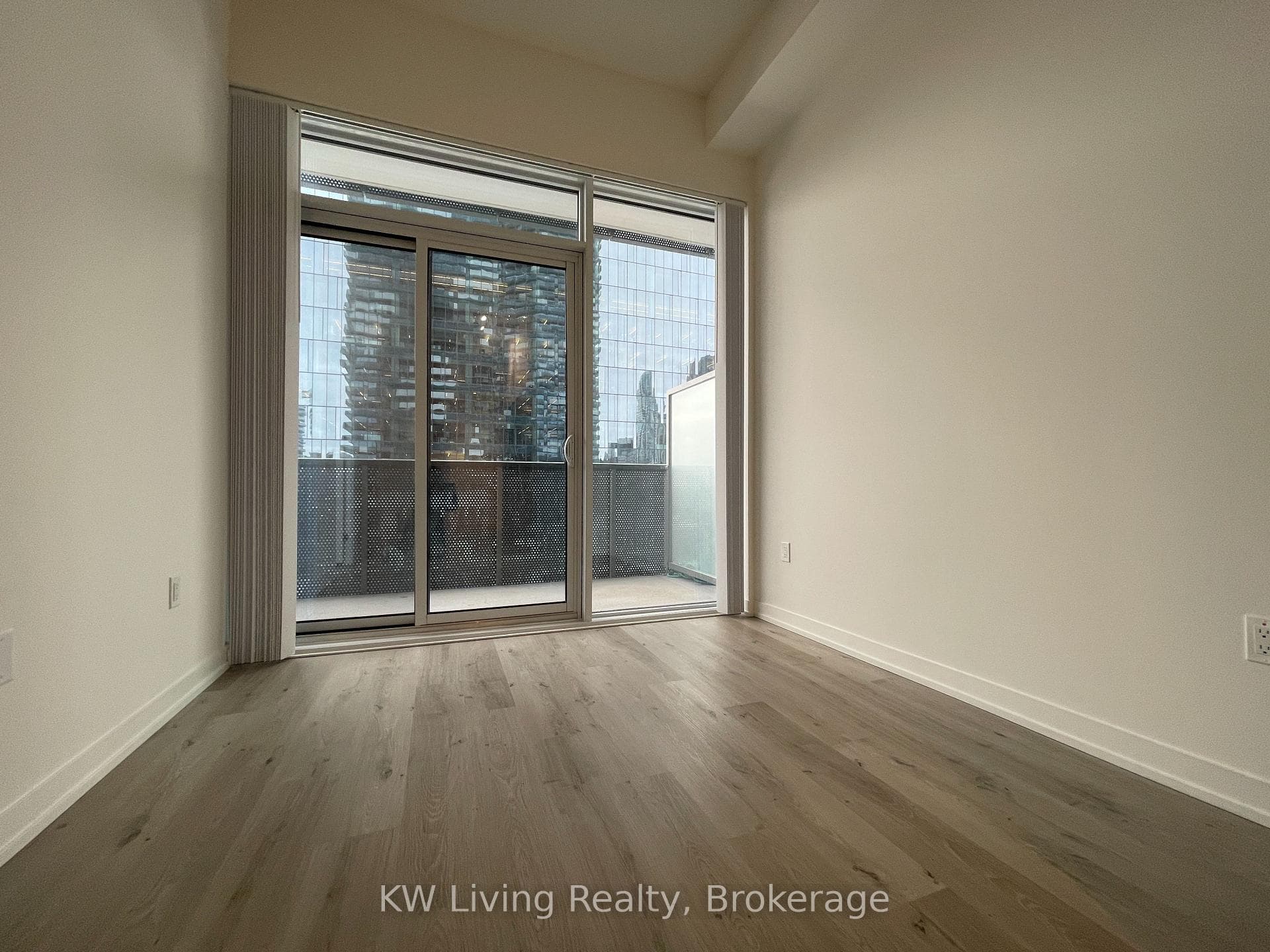 138 Downes Street Unit 1209 photo 7