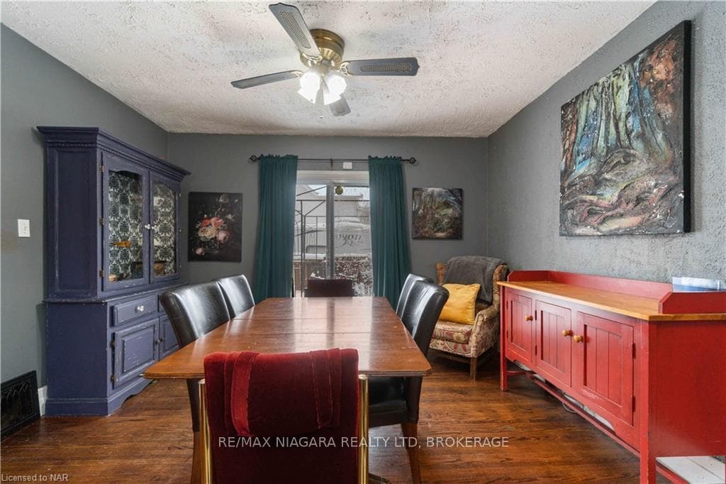 48 MYRTLE Avenue photo 8