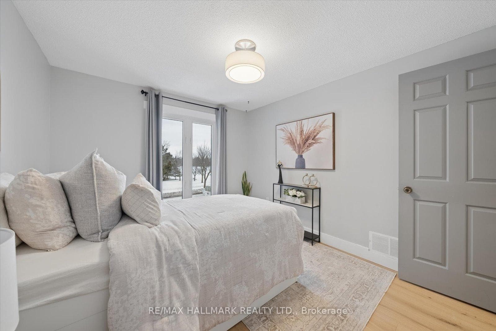 233 Fincham Avenue photo 28