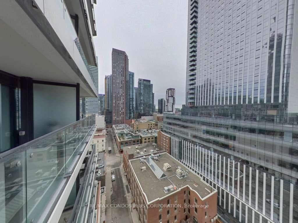 224 King Street Unit 1302 photo 9
