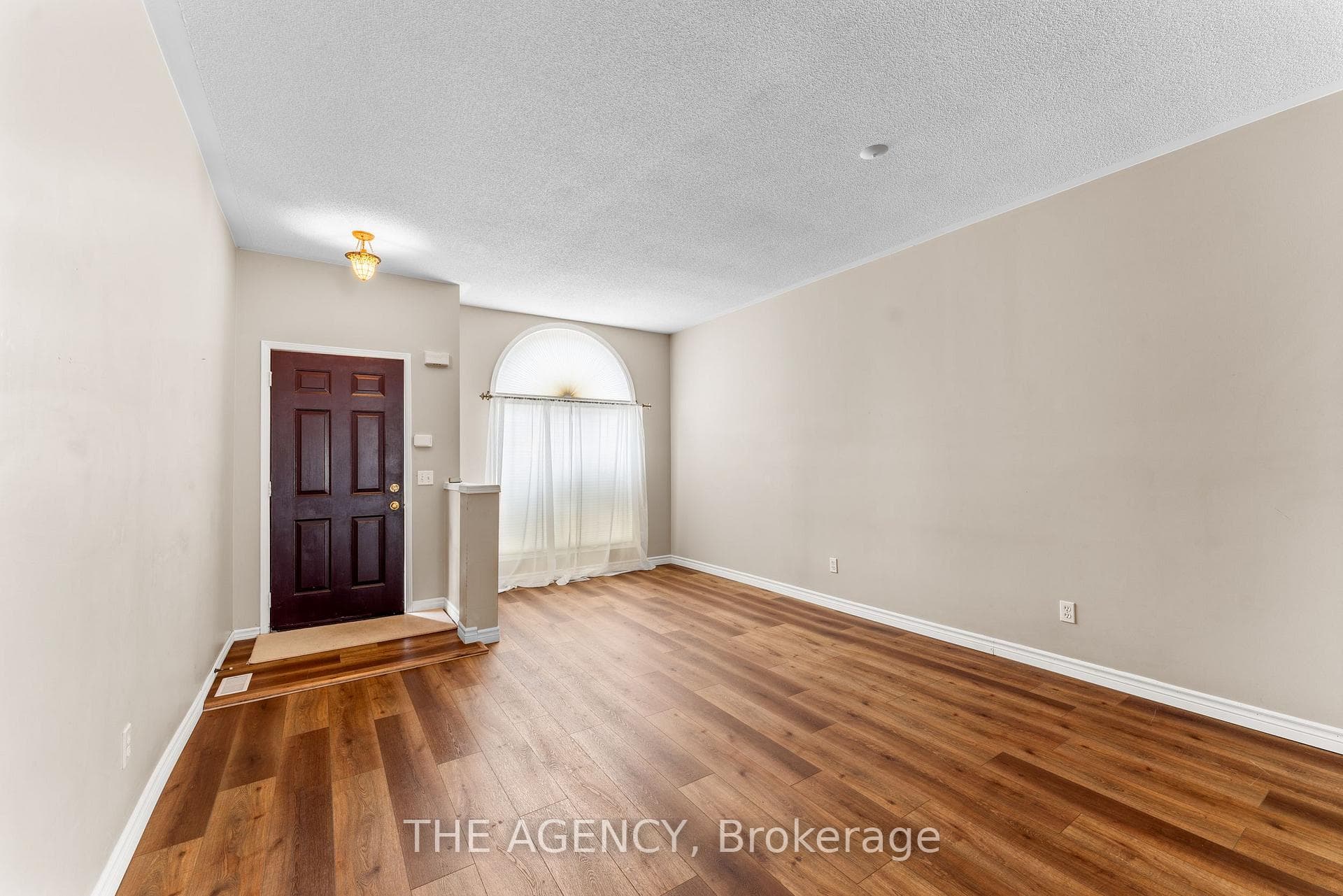 74 Morrison Crescent photo 9