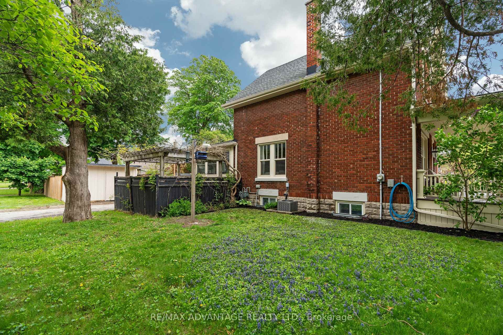 52 Beattie Avenue photo 44