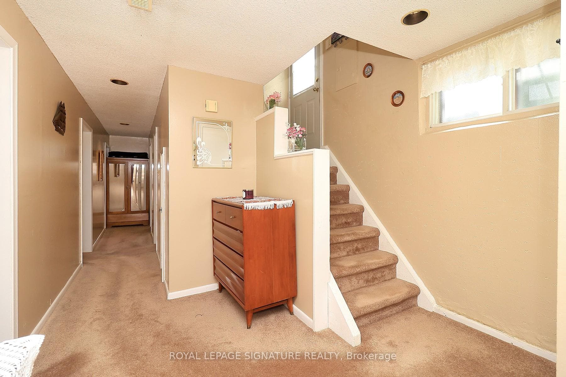 989 Midland Avenue photo 22