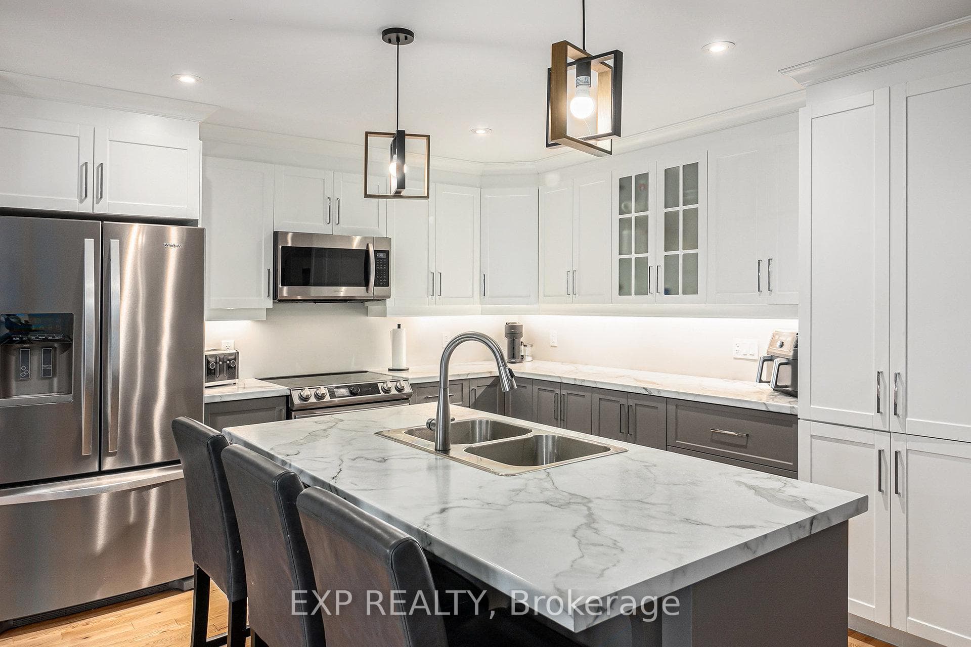 202 Bourdeau Boulevard photo 10