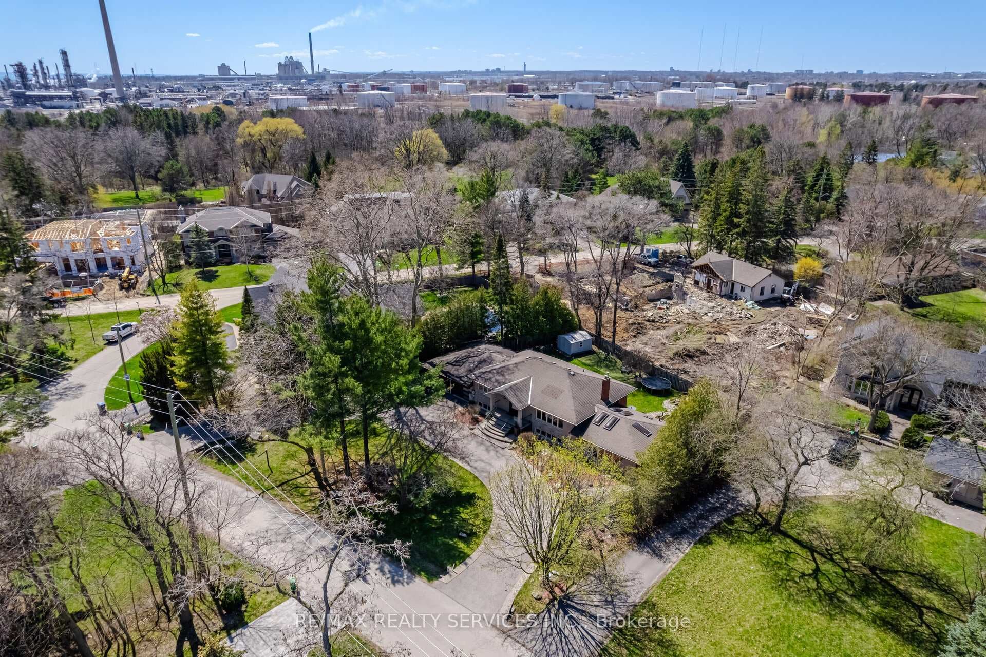 1607 Watersedge Road photo 4