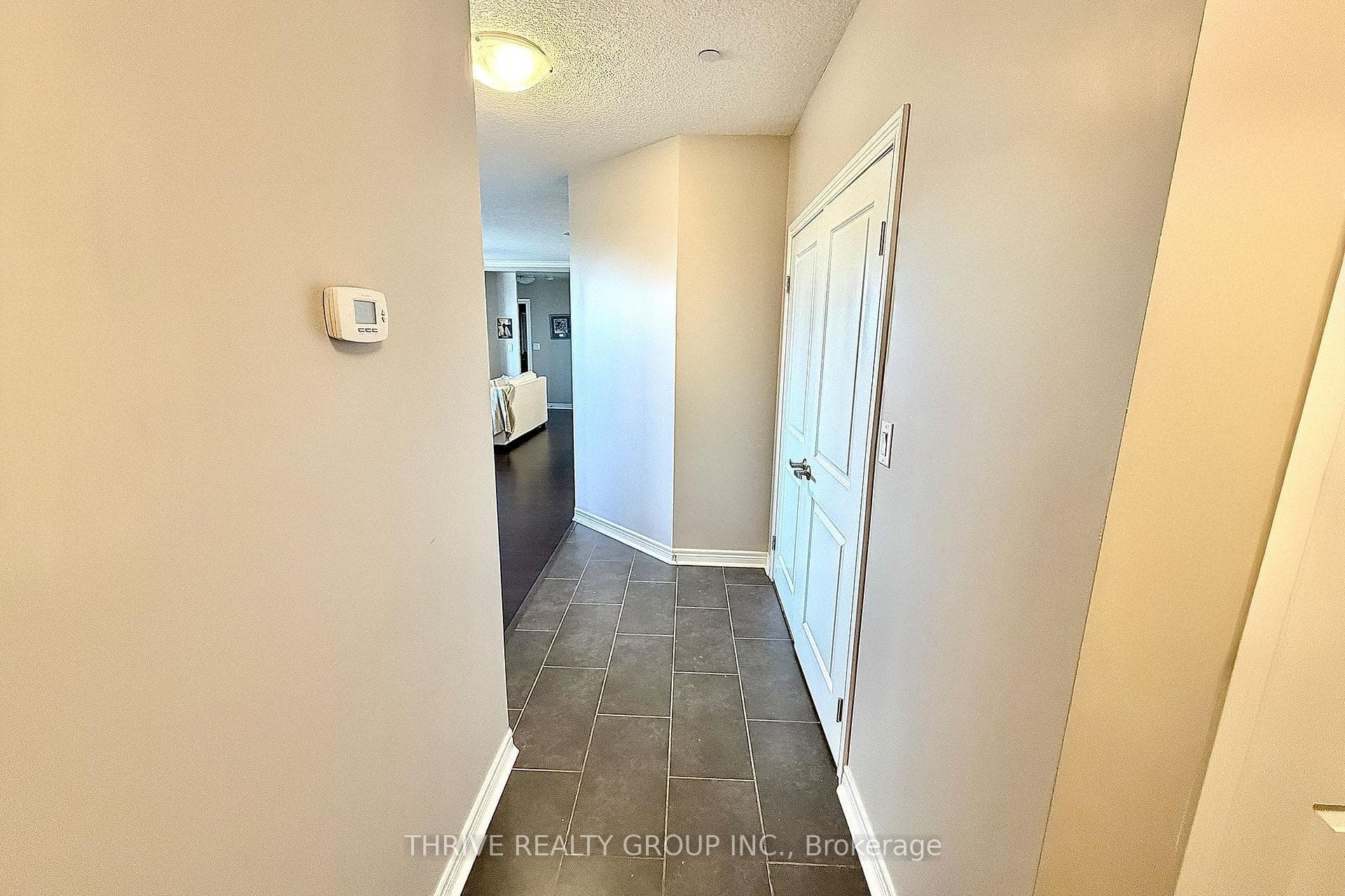 330 RIDOUT Street Unit 1607 photo 3