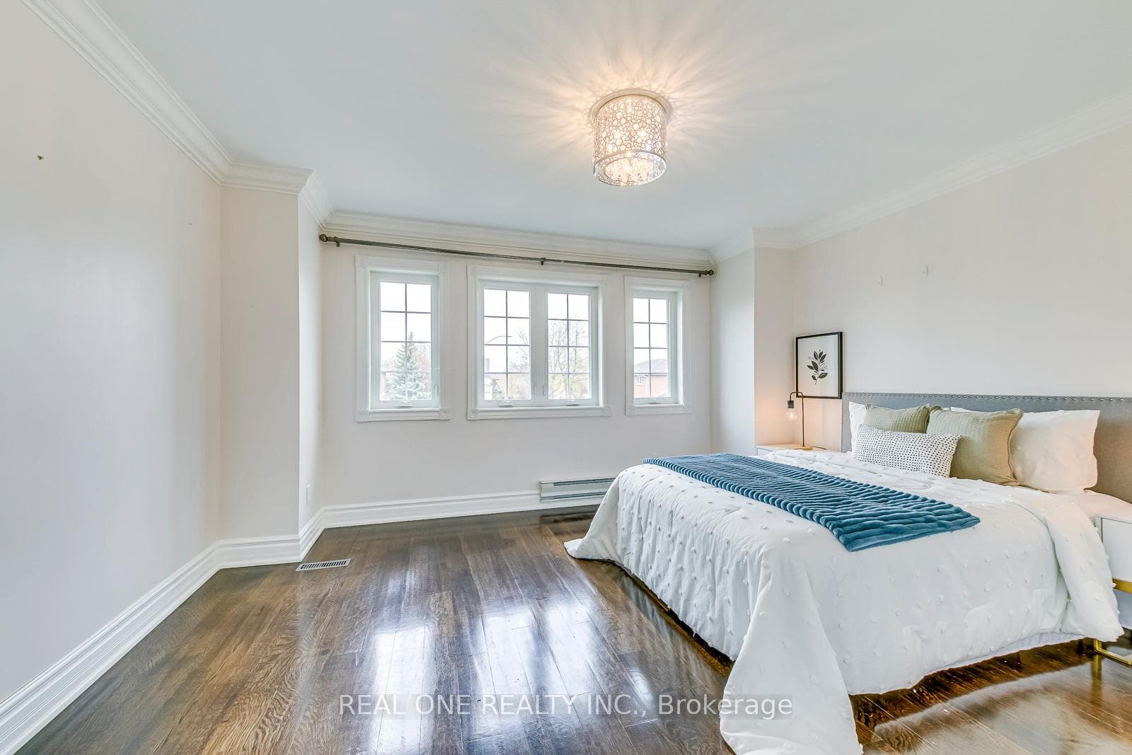 489 Winfield Terrace photo 22
