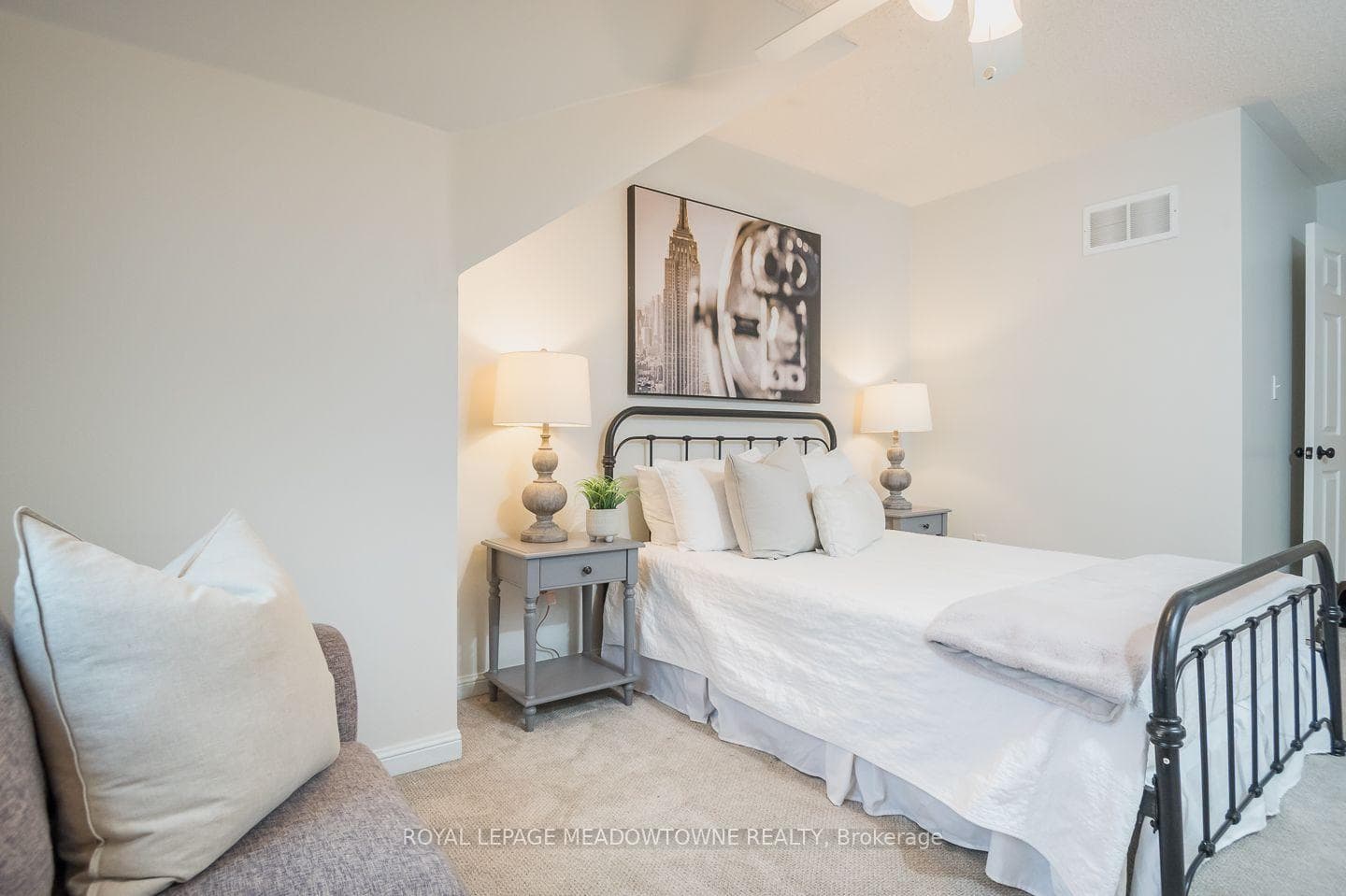 624 Marley Crescent photo 29