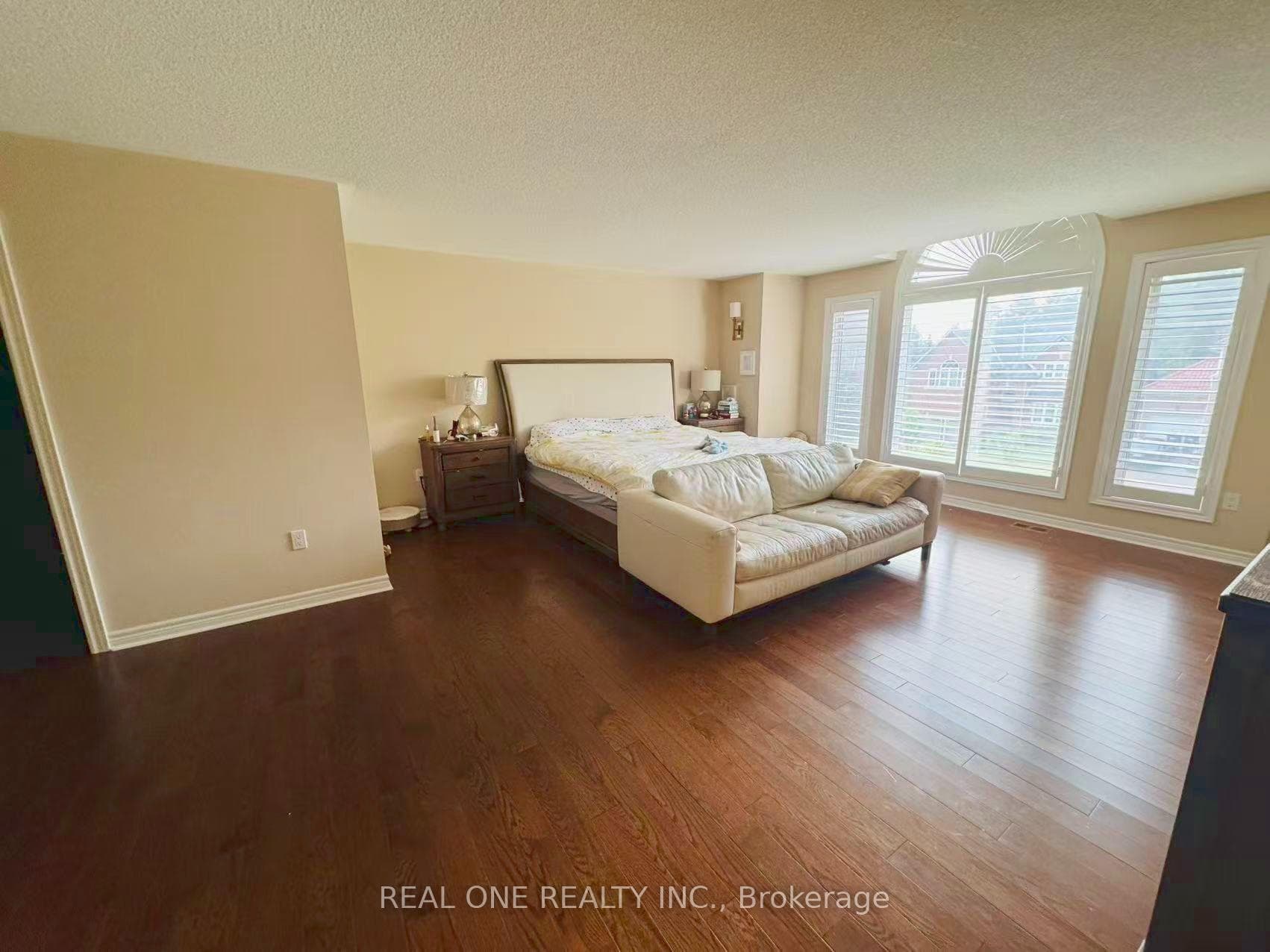 2361 Silverwood Drive photo 22