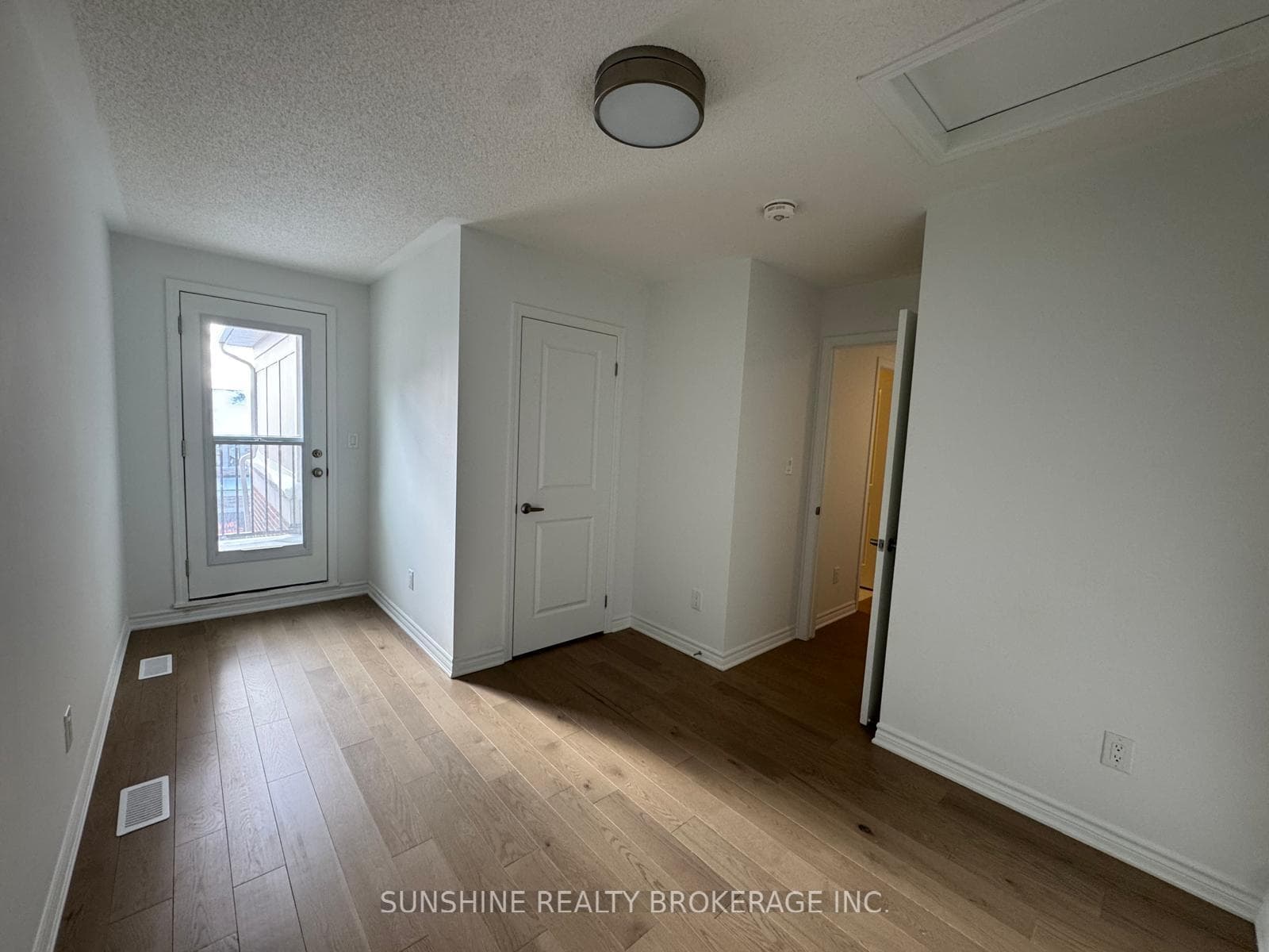 104 Azure Drive photo 17