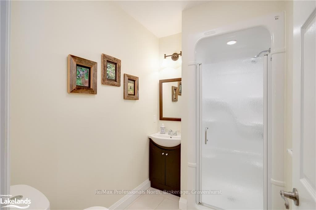 52 PINETREE Road photo 15