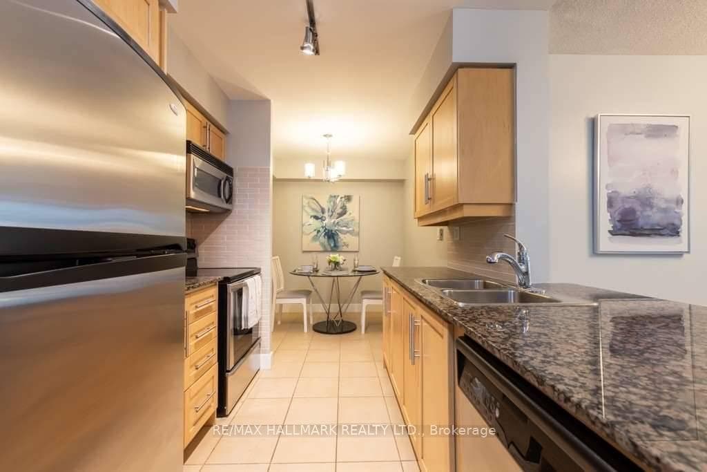 20 Blue Jays Way Unit 307 photo 10