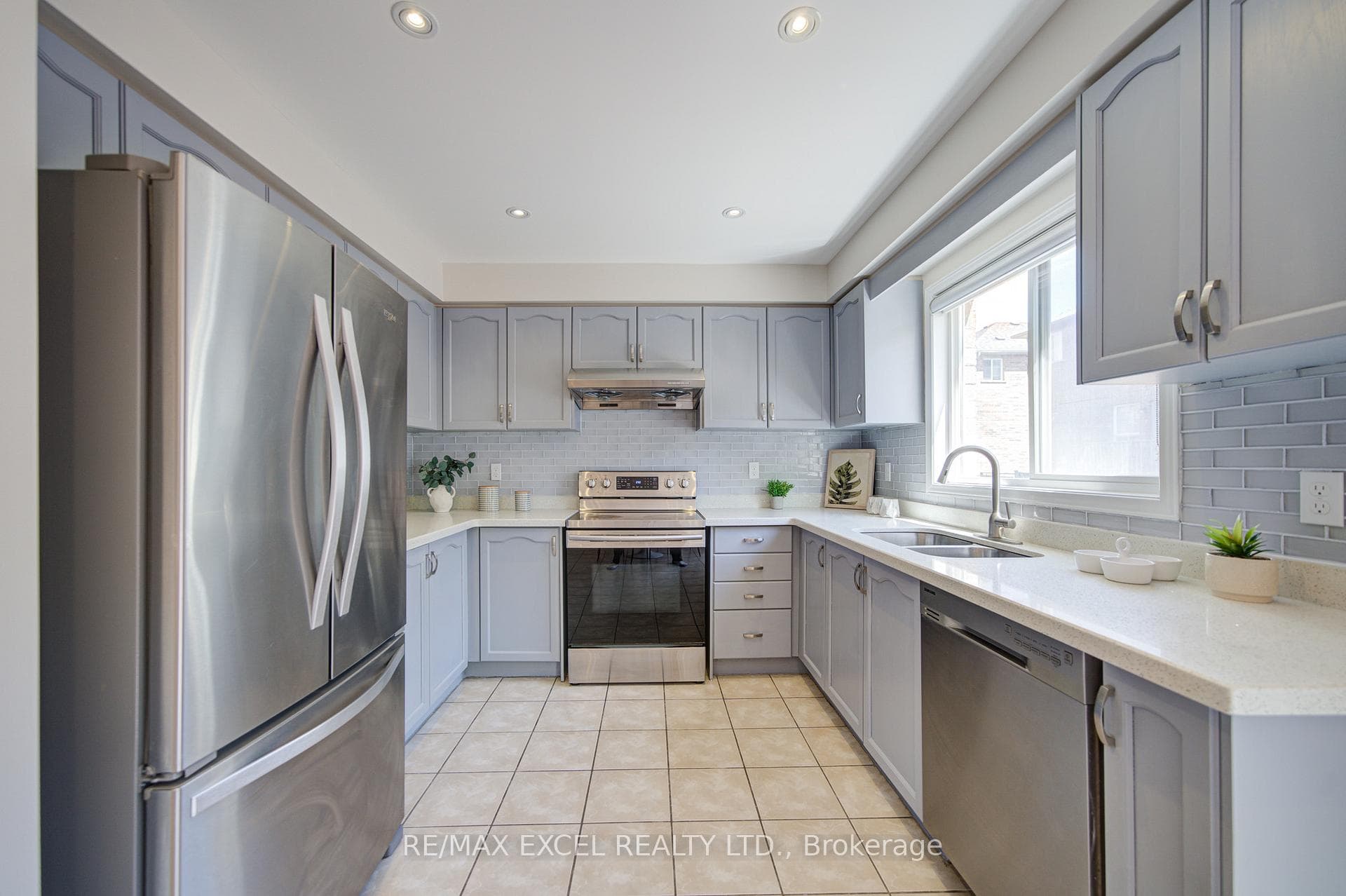59 Bassett Avenue photo 15