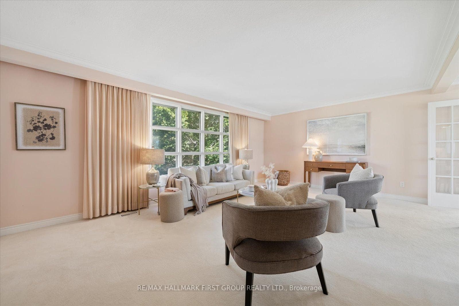 525 Myrtle Road photo 5
