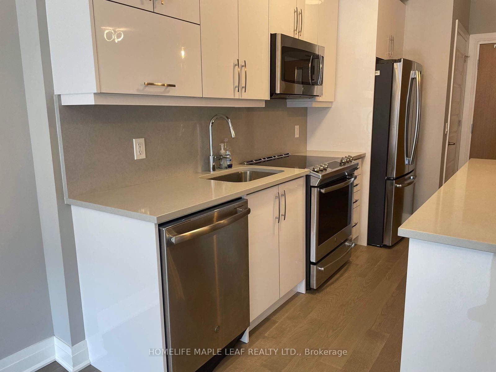 128 Grovewood Common Unit 524 photo 4