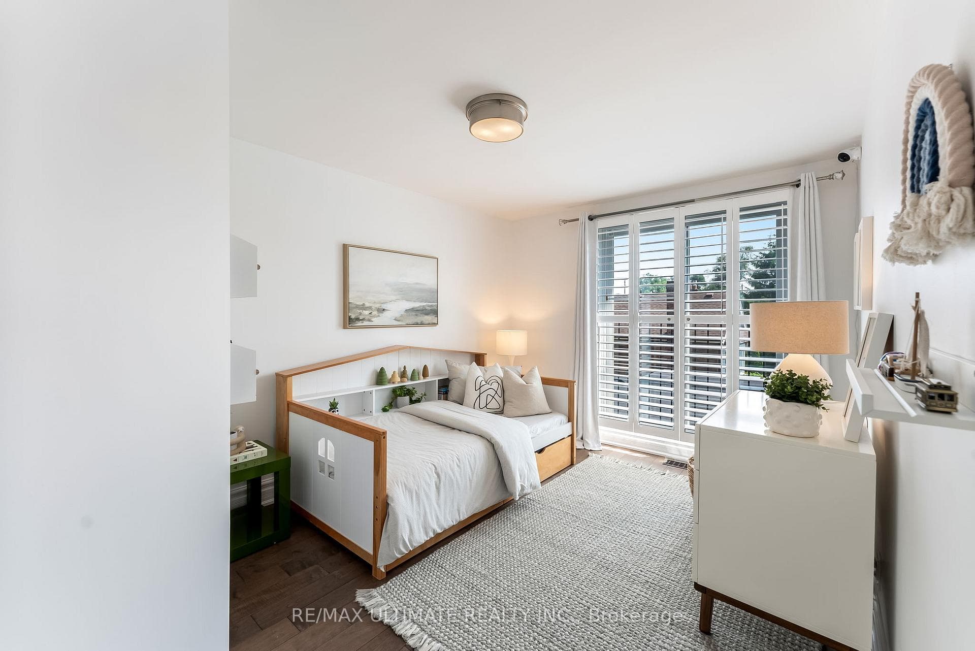 247 Dewhurst Boulevard photo 20
