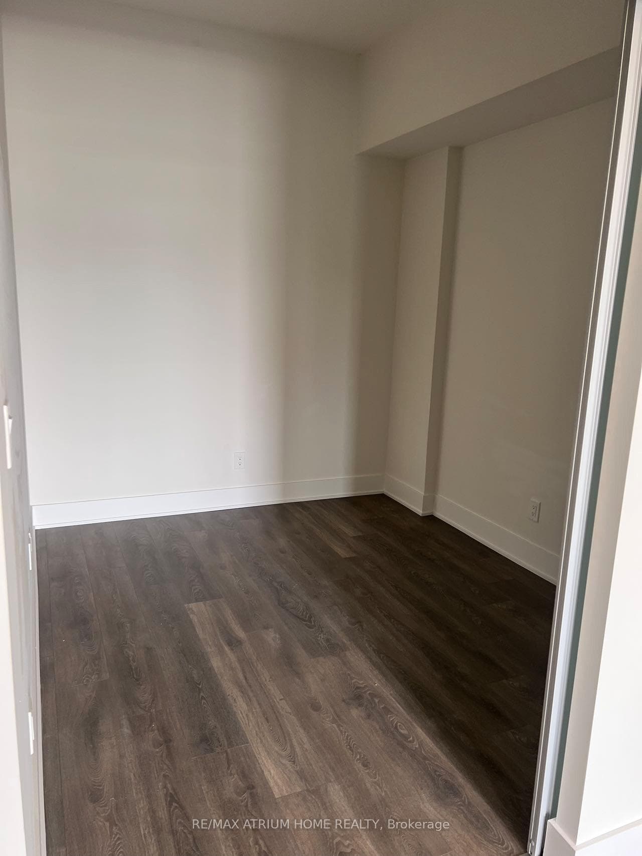 188 Fairview Mall Drive Unit 811 photo 14
