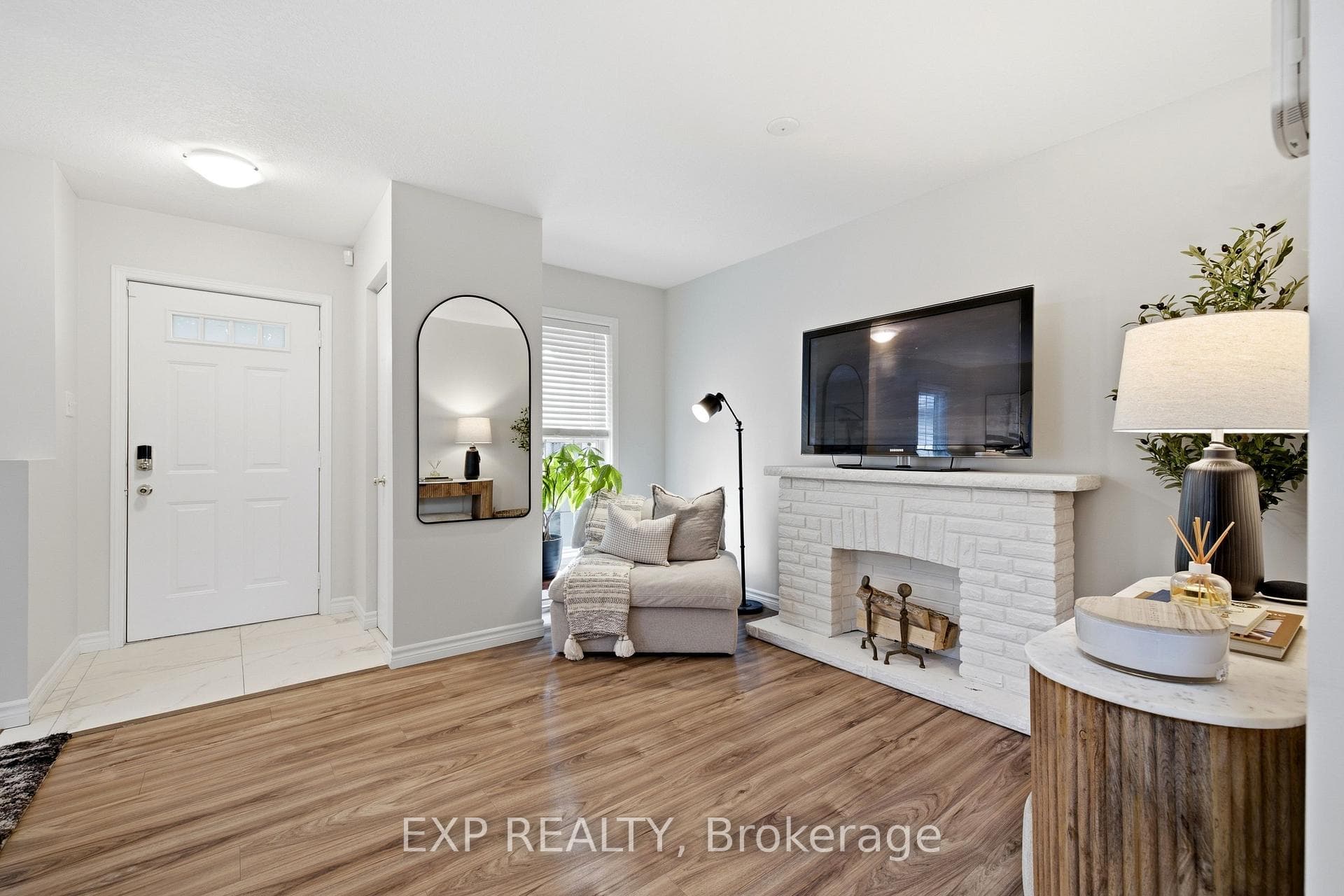 704 Jacob Lane photo 4