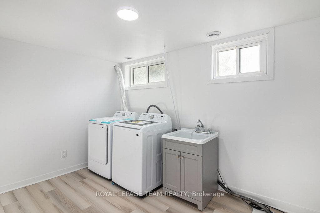 102 Laurier Street photo 37