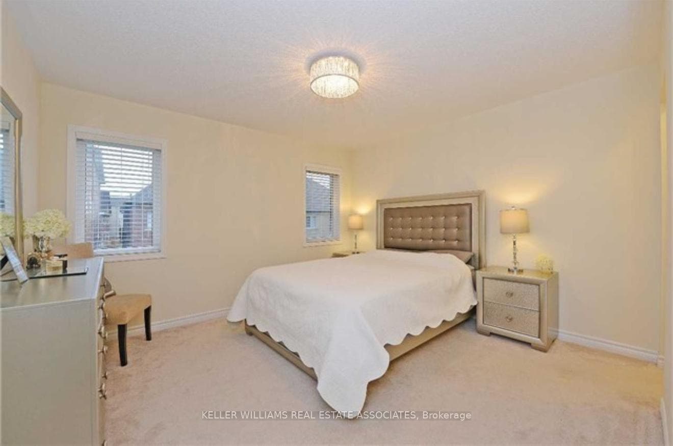 68 Stedford Crescent photo 10