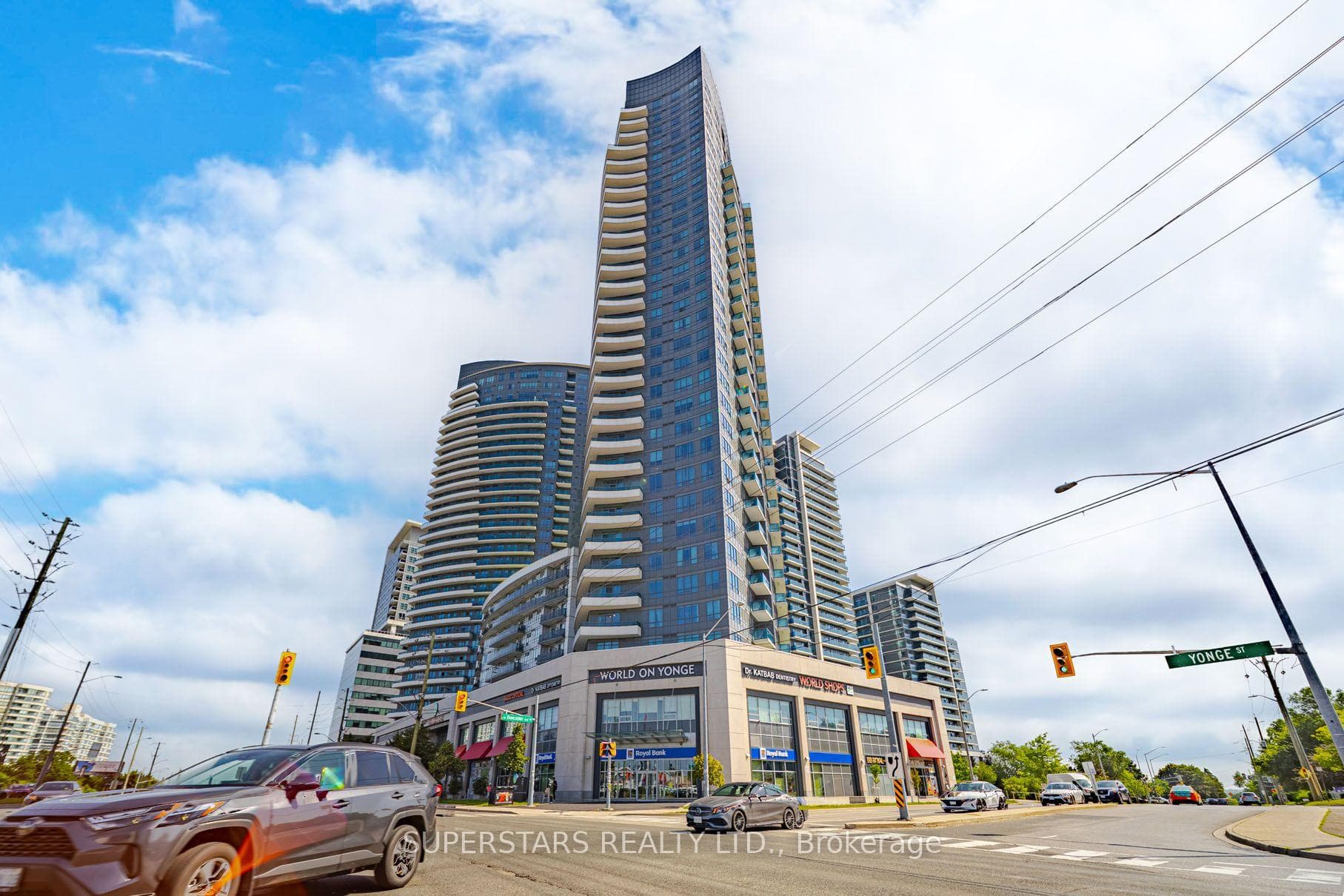 7161 Yonge Street Unit 1626 photo 3