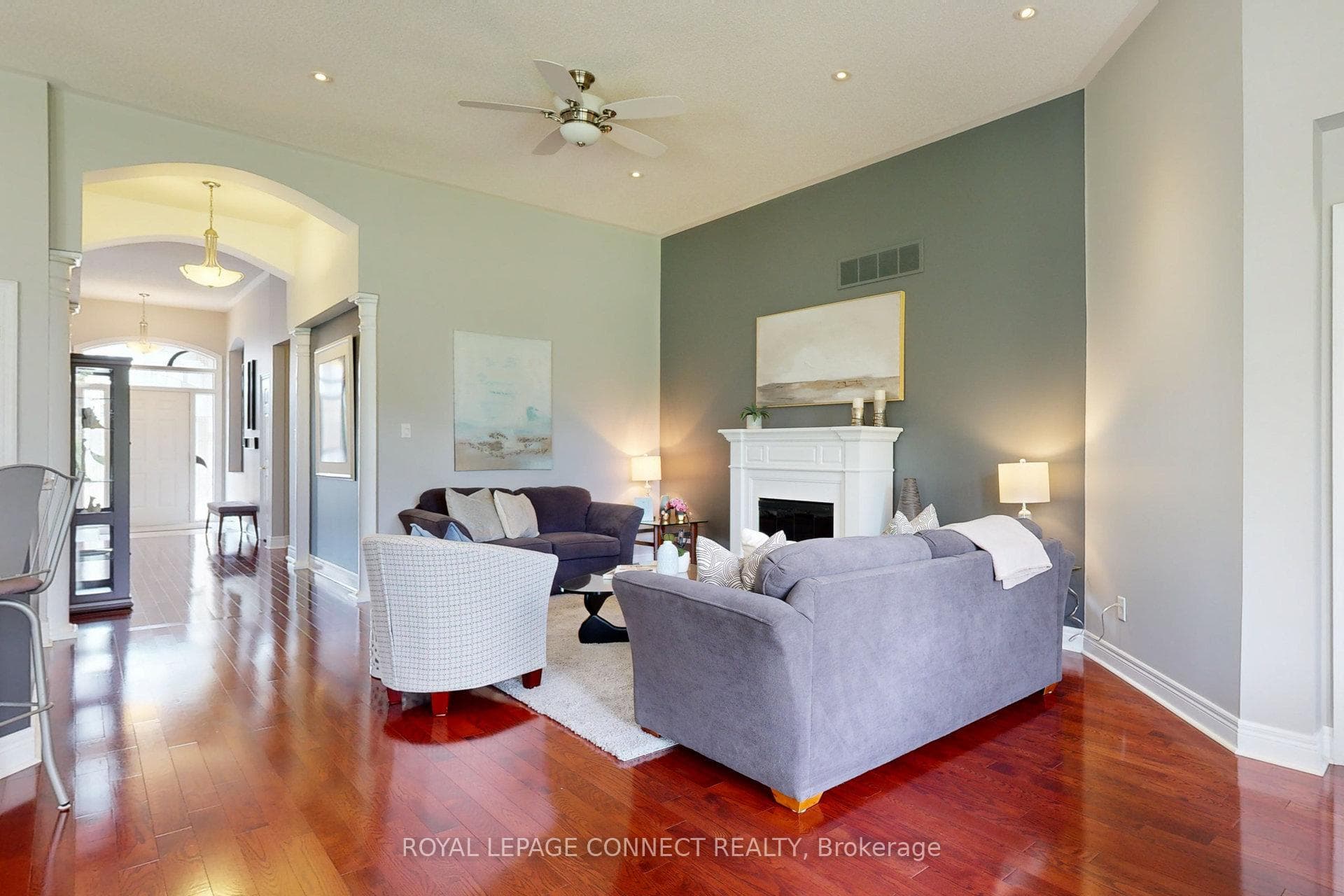 11 Genes Landing Court photo 17