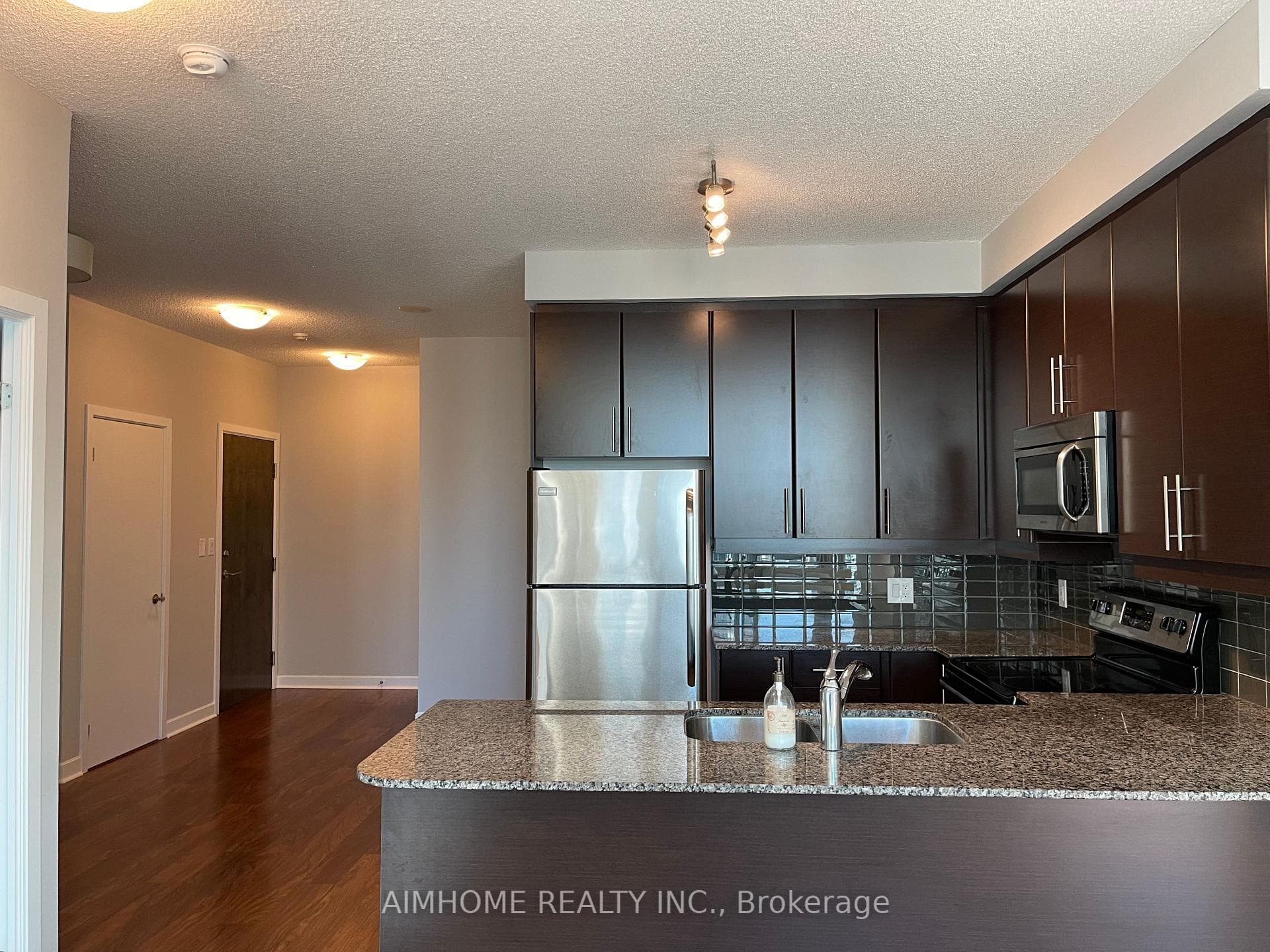 33 Bay Street Unit 2912 photo 3