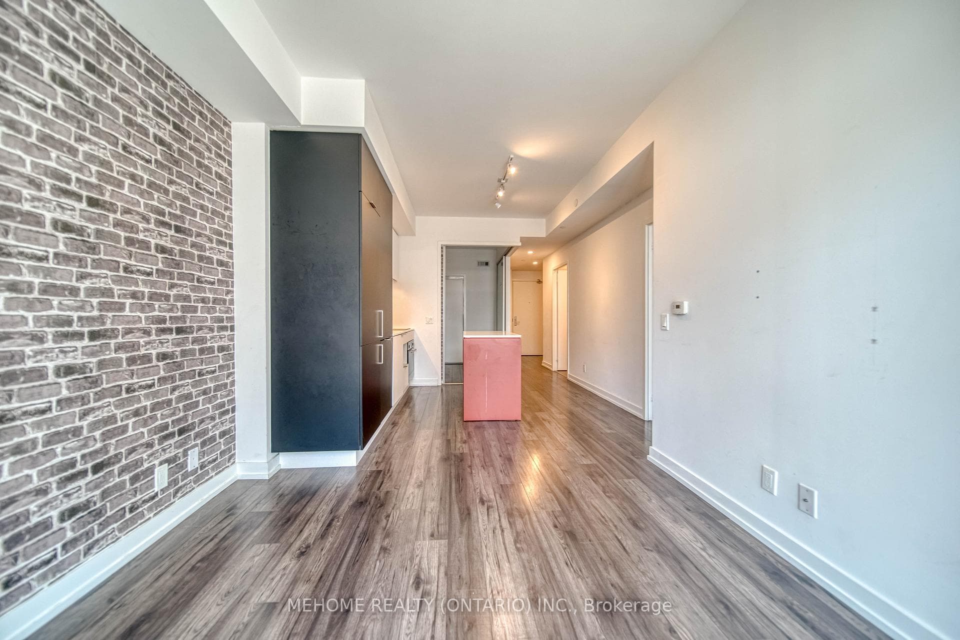 33 Helendale Avenue Unit 1307 photo 21