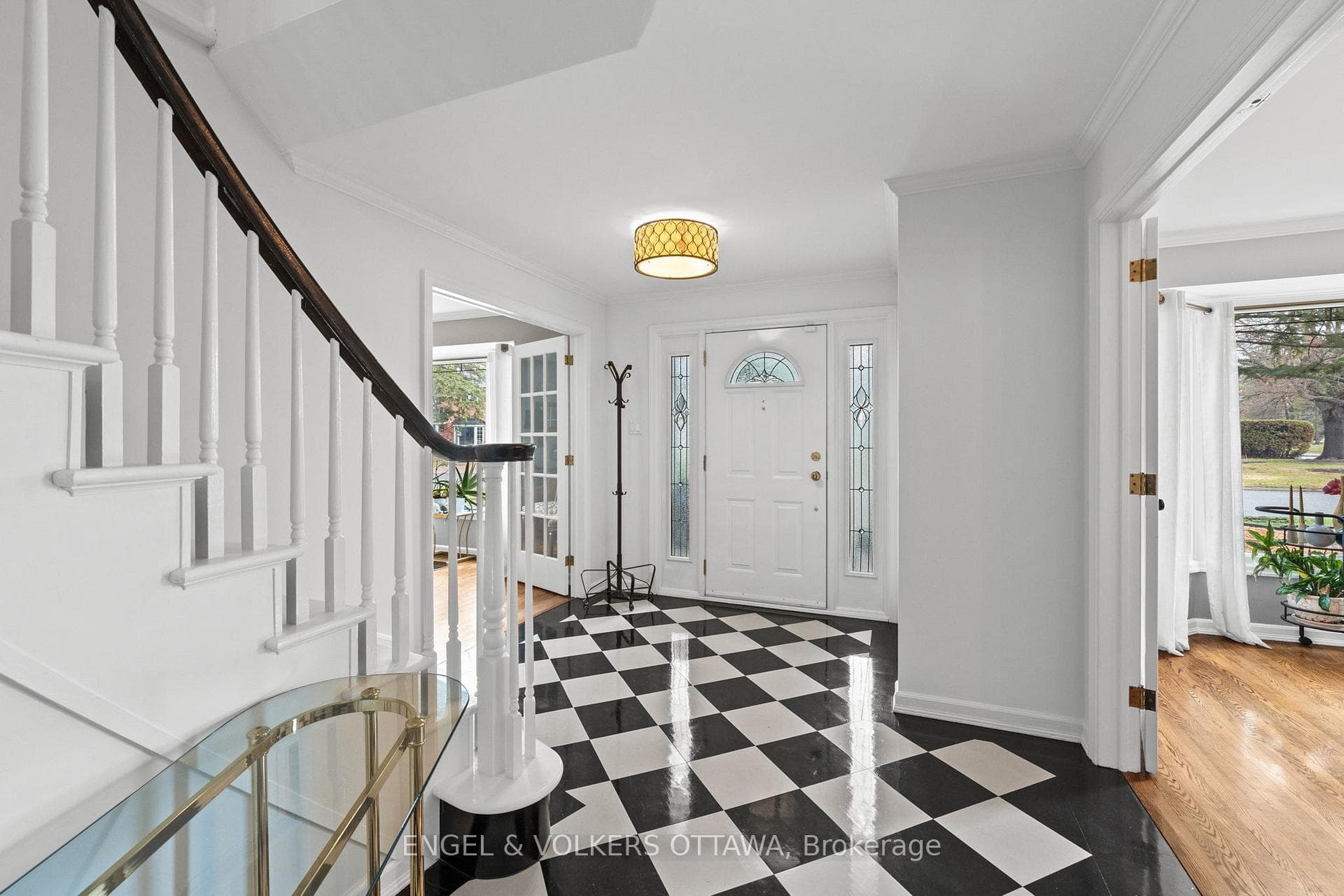 1 Erinlea Court photo 8