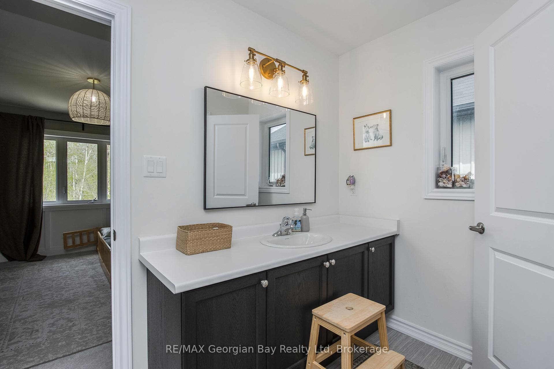 215 Roy Drive photo 30