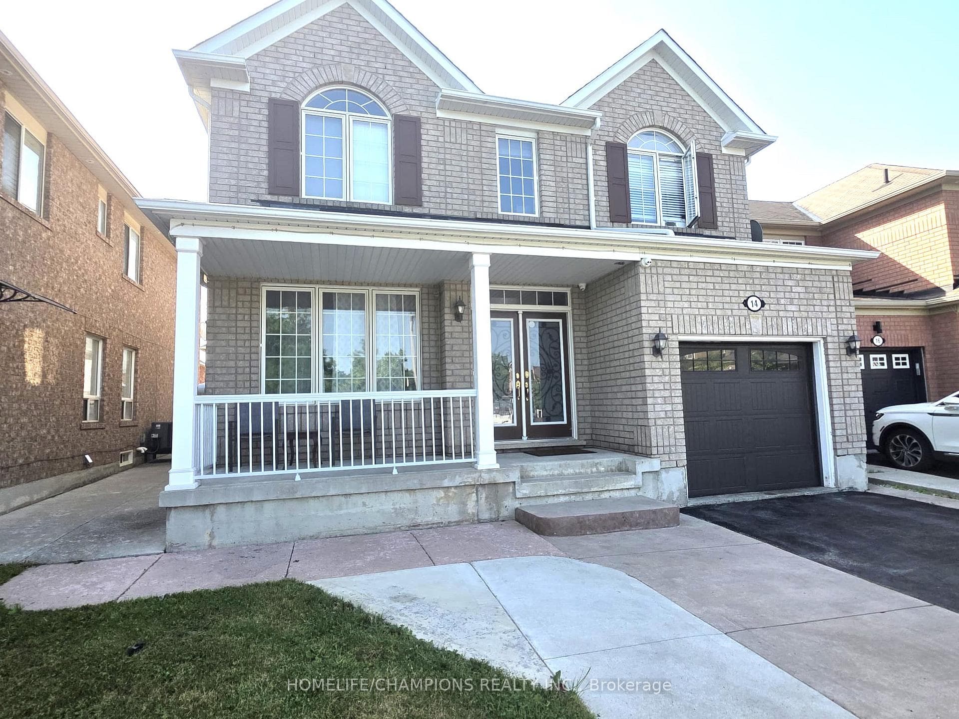 14 Benmore Crescent photo 2