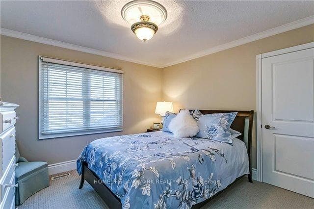 1124 Creekside Drive photo 18