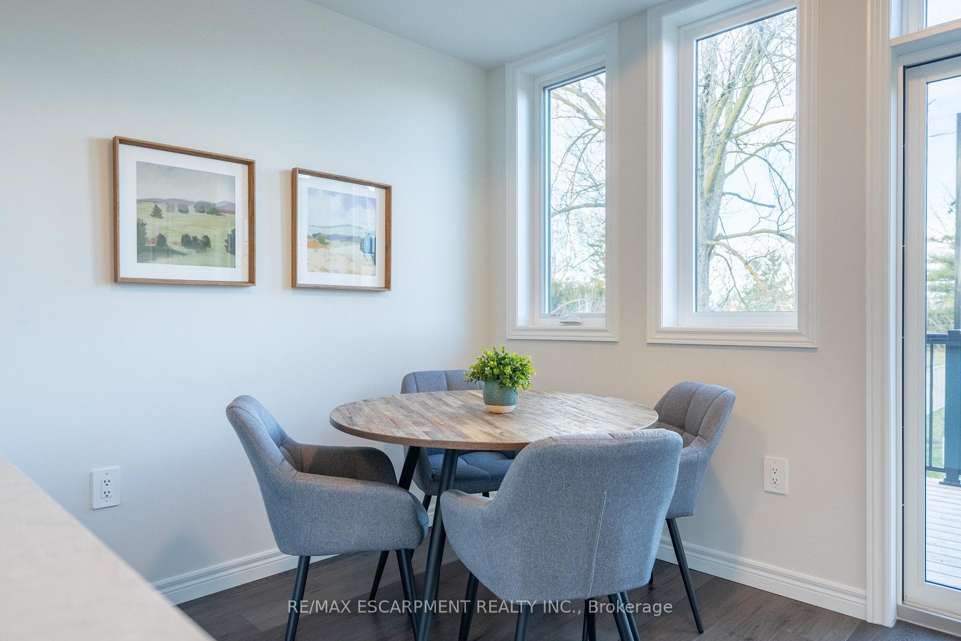 2620 Binbrook Road Unit 208 photo 17