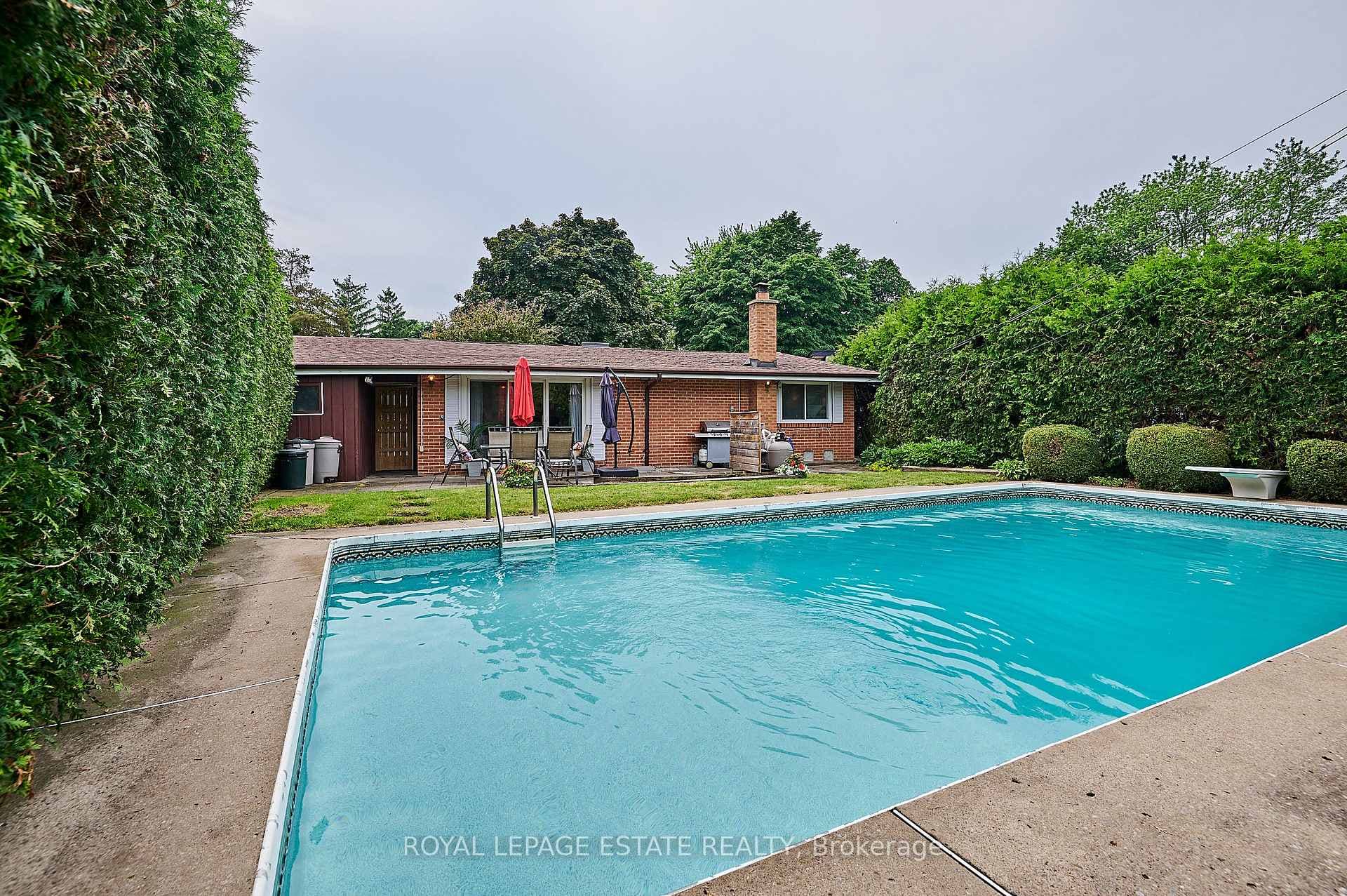 5 Rosswood Crescent photo 22