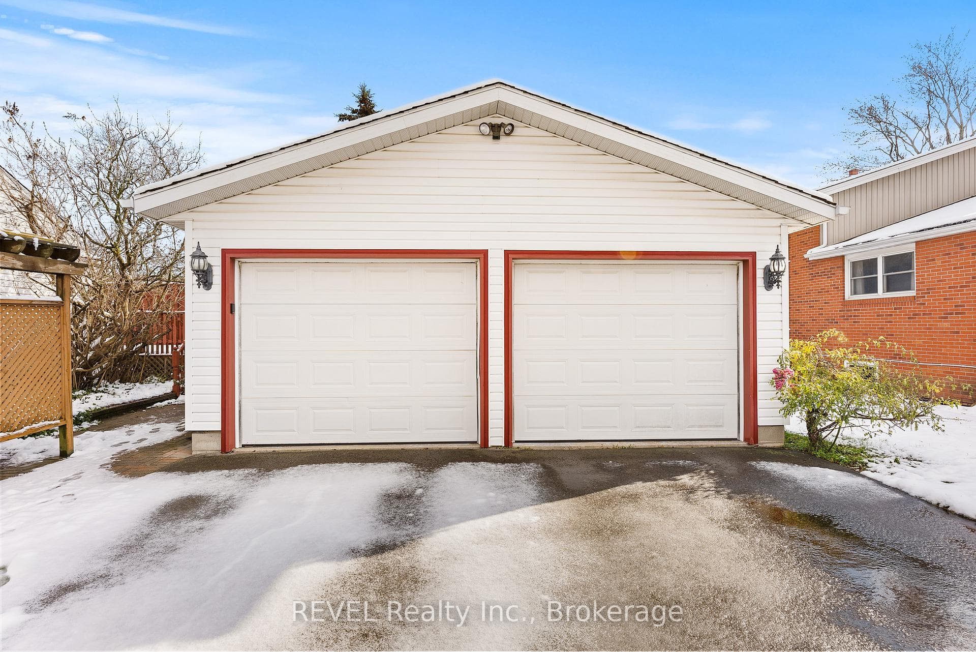7962 Booth Street photo 6
