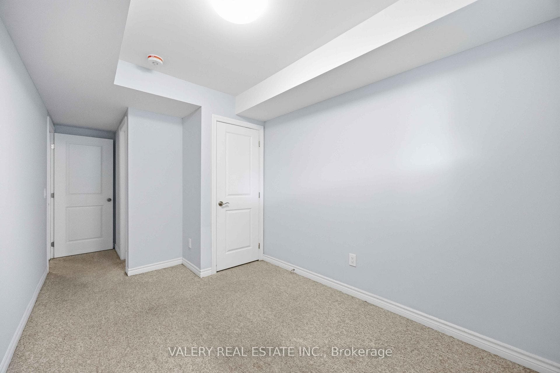 250 Penetanguishene Road Unit 14 photo 22