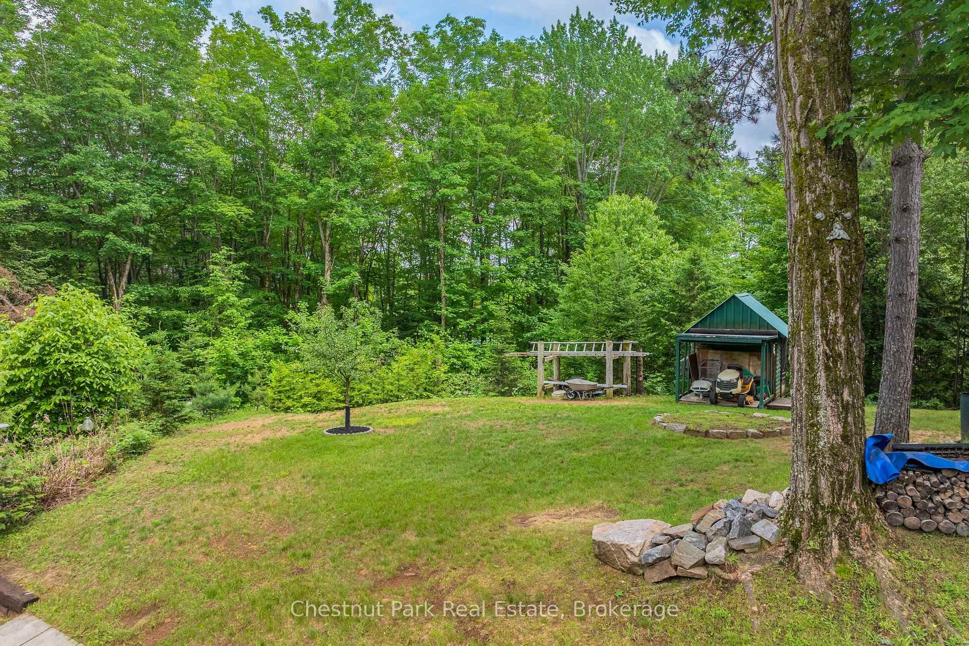 379 Gables Road photo 38