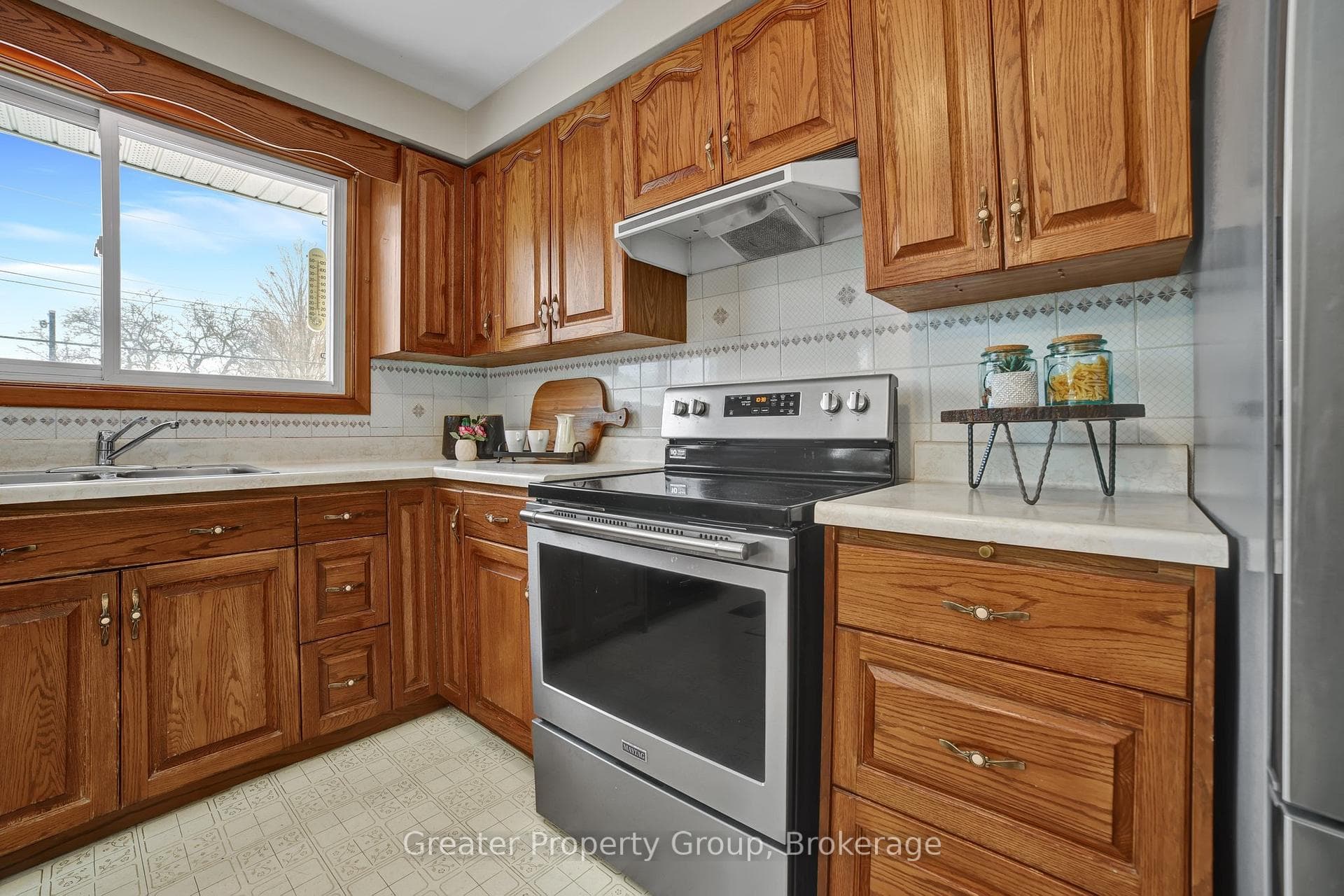 285 Rainbow Drive photo 13
